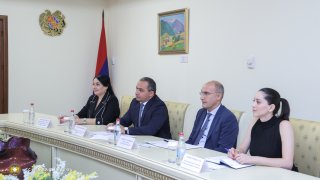 Председатель Следственного комитета Артур Погосян принял посла Индии в Армении